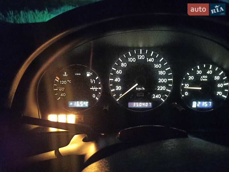 Внедорожник / Кроссовер Mercedes-Benz M-Class 2003 в Киеве