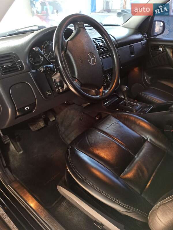 Внедорожник / Кроссовер Mercedes-Benz M-Class 2003 в Киеве