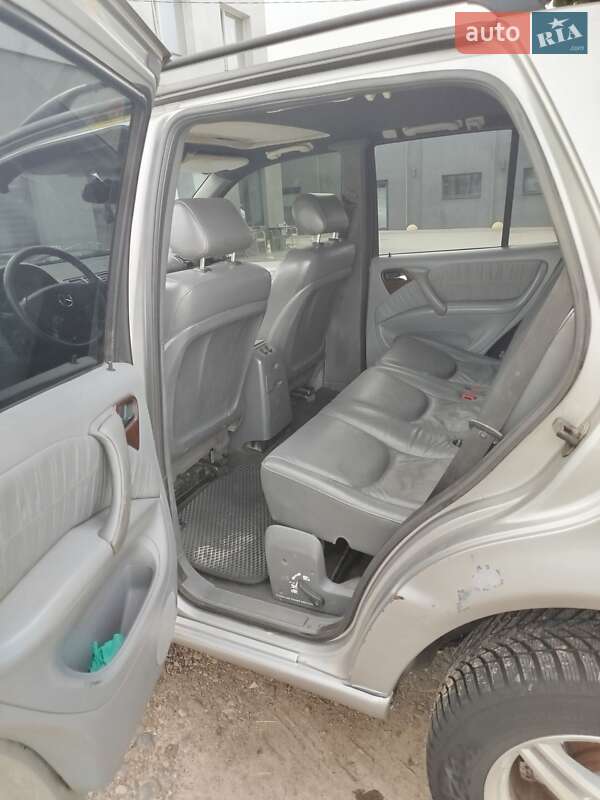 Внедорожник / Кроссовер Mercedes-Benz M-Class 1998 в Черновцах