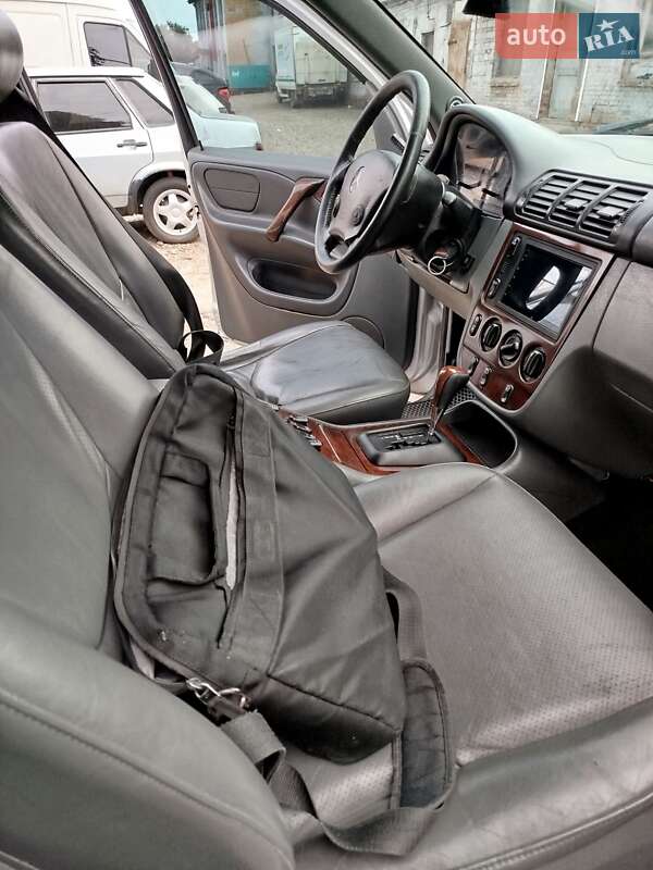 Внедорожник / Кроссовер Mercedes-Benz M-Class 1998 в Черновцах