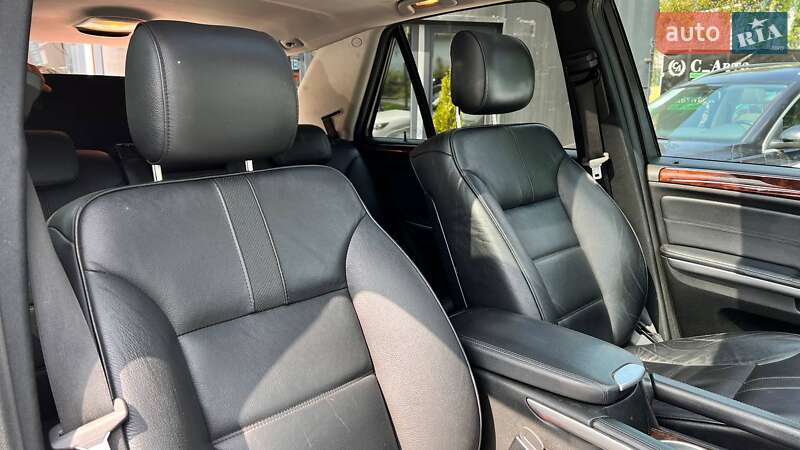 Внедорожник / Кроссовер Mercedes-Benz M-Class 2009 в Черновцах