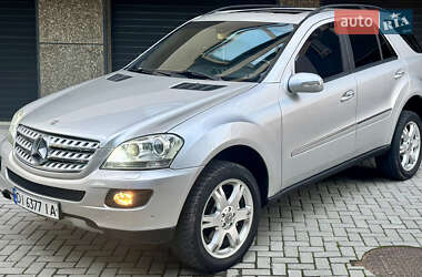 Позашляховик / Кросовер Mercedes-Benz M-Class 2005 в Івано-Франківську