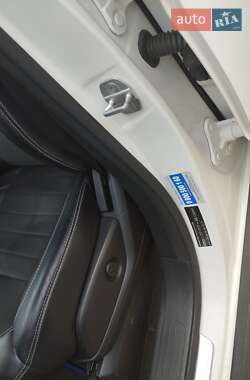 Внедорожник / Кроссовер Mercedes-Benz M-Class 2013 в 