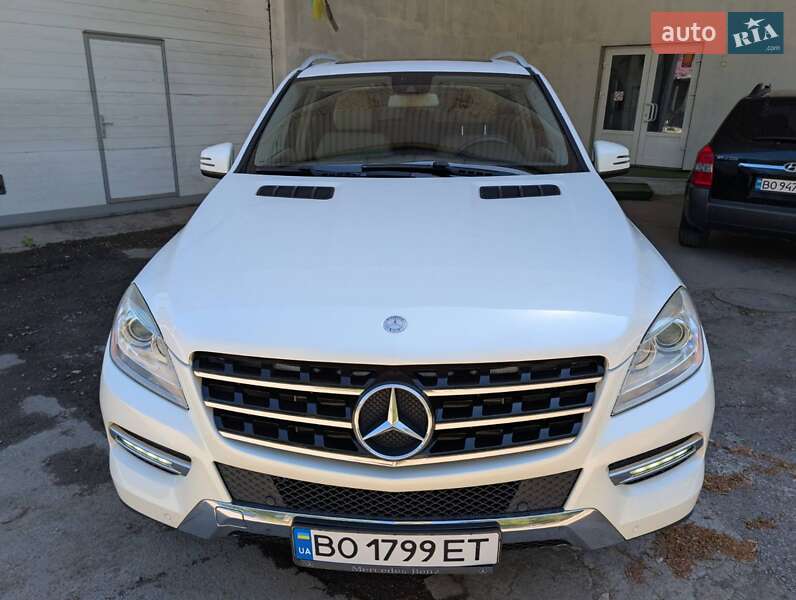 Внедорожник / Кроссовер Mercedes-Benz M-Class 2013 в Тернополе