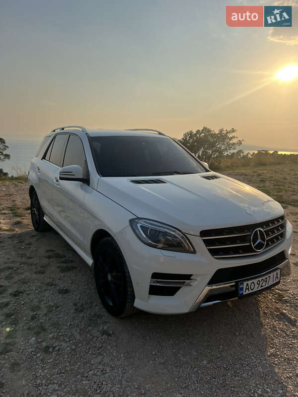 Внедорожник / Кроссовер Mercedes-Benz M-Class 2012 в Виноградове