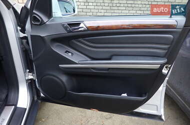 Внедорожник / Кроссовер Mercedes-Benz M-Class 2011 в 