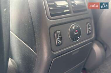 Внедорожник / Кроссовер Mercedes-Benz M-Class 2002 в 