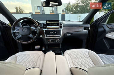 Внедорожник / Кроссовер Mercedes-Benz M-Class 2011 в 