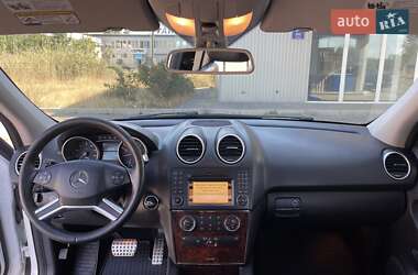 Внедорожник / Кроссовер Mercedes-Benz M-Class 2009 в 