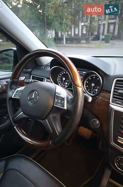 Внедорожник / Кроссовер Mercedes-Benz M-Class 2012 в 