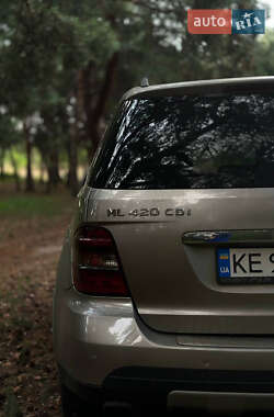 Внедорожник / Кроссовер Mercedes-Benz M-Class 2008 в 