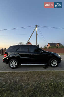 Внедорожник / Кроссовер Mercedes-Benz M-Class 2009 в 