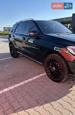 Внедорожник / Кроссовер Mercedes-Benz M-Class 2014 в 