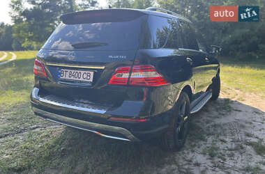 Внедорожник / Кроссовер Mercedes-Benz M-Class 2012 в 