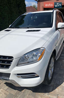 Внедорожник / Кроссовер Mercedes-Benz M-Class 2015 в Заставной