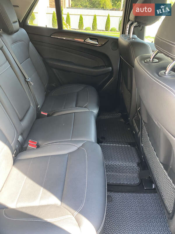 Внедорожник / Кроссовер Mercedes-Benz M-Class 2015 в Заставной фото 18 Внедорожник / Кроссовер Mercedes-Benz M-Class 2015 в Заставной