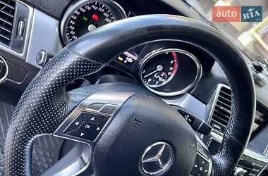 Внедорожник / Кроссовер Mercedes-Benz M-Class 2013 в 