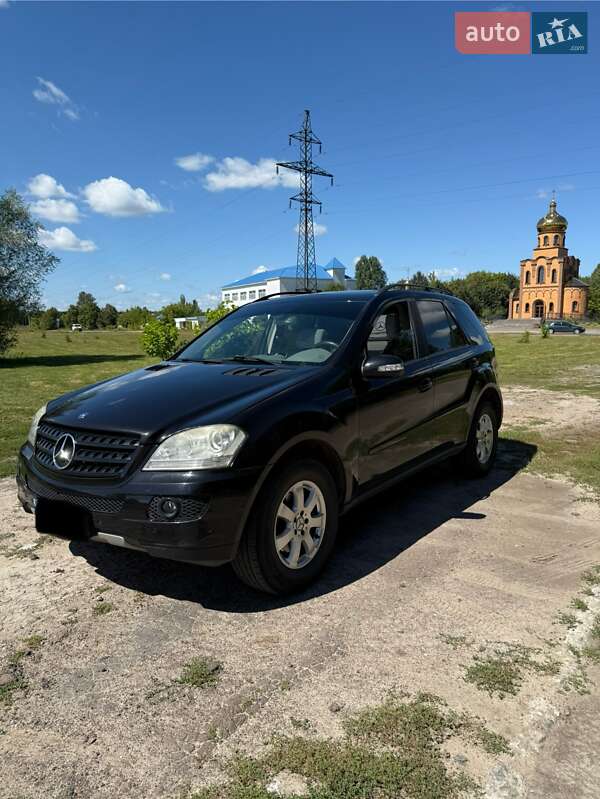 Внедорожник / Кроссовер Mercedes-Benz M-Class 2006 в Шостке