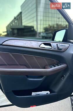 Внедорожник / Кроссовер Mercedes-Benz M-Class 2014 в 