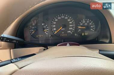 Внедорожник / Кроссовер Mercedes-Benz M-Class 2005 в 