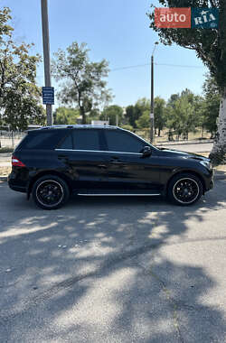 Внедорожник / Кроссовер Mercedes-Benz M-Class 2014 в 