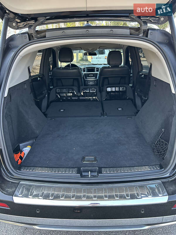 Внедорожник / Кроссовер Mercedes-Benz M-Class 2014 в Запорожье