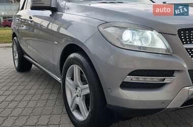 Внедорожник / Кроссовер Mercedes-Benz M-Class 2012 в 