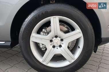 Внедорожник / Кроссовер Mercedes-Benz M-Class 2012 в 