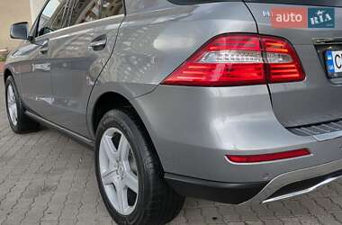 Внедорожник / Кроссовер Mercedes-Benz M-Class 2012 в 