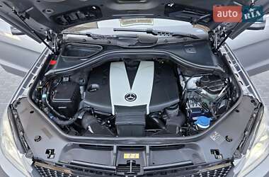 Внедорожник / Кроссовер Mercedes-Benz M-Class 2012 в 