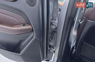 Внедорожник / Кроссовер Mercedes-Benz M-Class 2012 в 