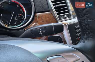 Внедорожник / Кроссовер Mercedes-Benz M-Class 2012 в 