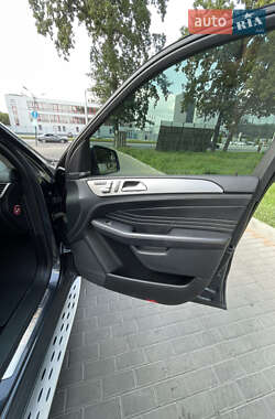 Внедорожник / Кроссовер Mercedes-Benz M-Class 2013 в 