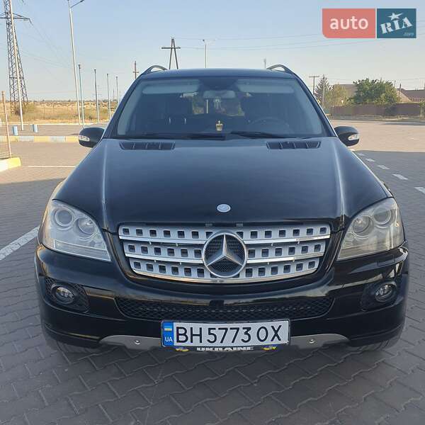 Внедорожник / Кроссовер Mercedes-Benz M-Class 2008 в Рени