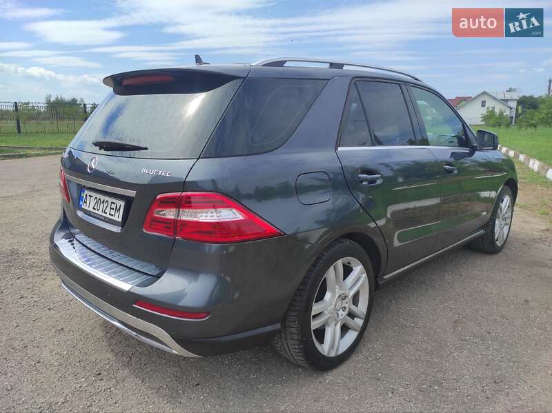 Позашляховик / Кросовер Mercedes-Benz M-Class 2013 в Калуші