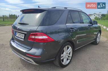 Внедорожник / Кроссовер Mercedes-Benz M-Class 2013 в 