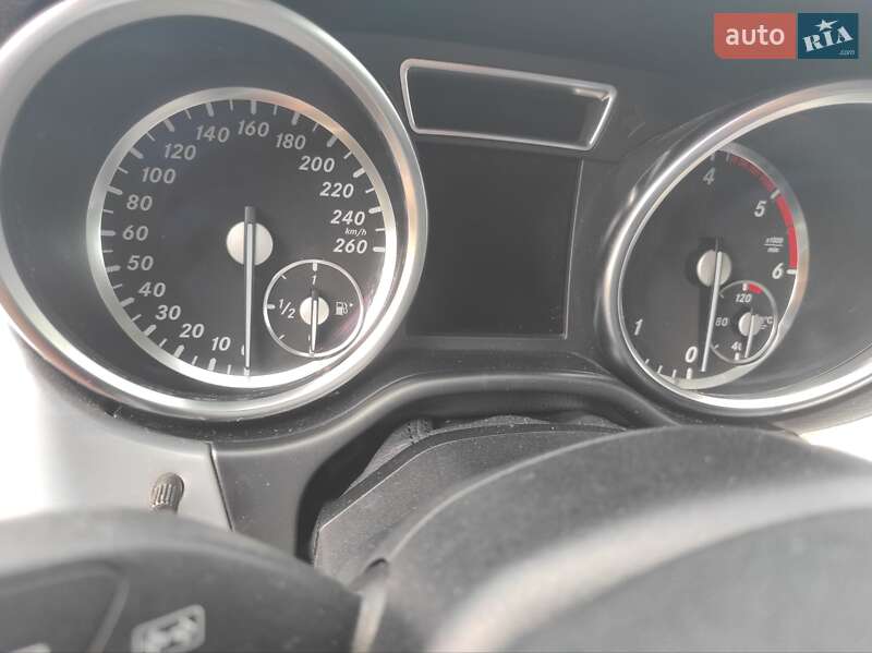 Позашляховик / Кросовер Mercedes-Benz M-Class 2013 в Калуші