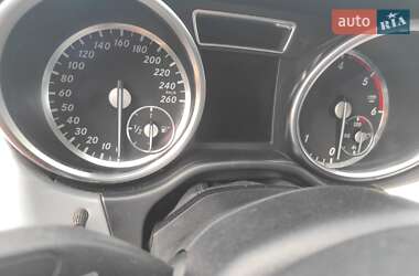 Внедорожник / Кроссовер Mercedes-Benz M-Class 2013 в 