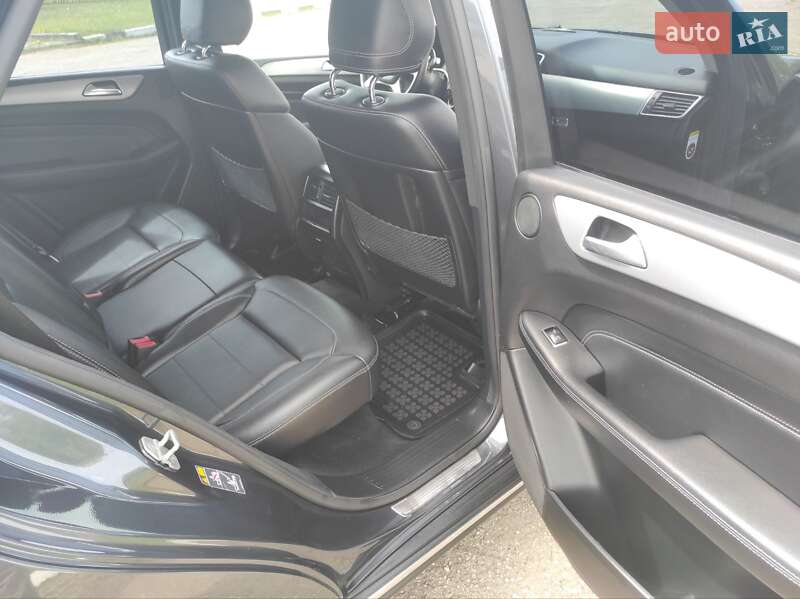 Позашляховик / Кросовер Mercedes-Benz M-Class 2013 в Калуші