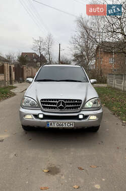 Внедорожник / Кроссовер Mercedes-Benz M-Class 2001 в 