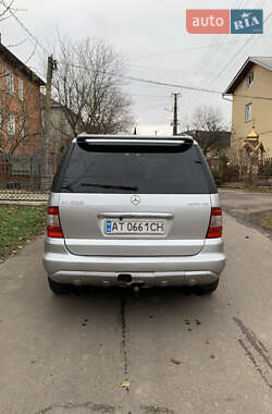 Внедорожник / Кроссовер Mercedes-Benz M-Class 2001 в 