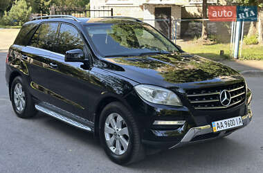 Внедорожник / Кроссовер Mercedes-Benz M-Class 2012 в Киеве