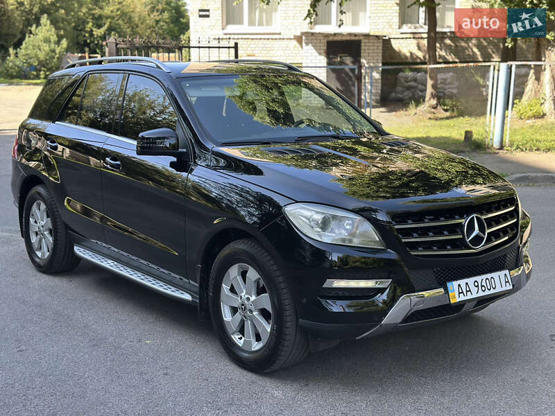 Mercedes-Benz M-Class 2012