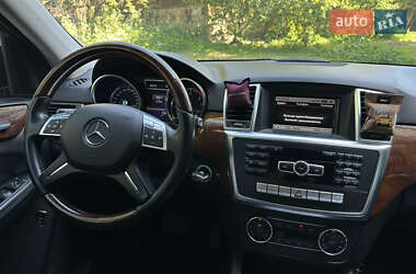 Внедорожник / Кроссовер Mercedes-Benz M-Class 2012 в 