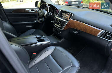 Внедорожник / Кроссовер Mercedes-Benz M-Class 2012 в 