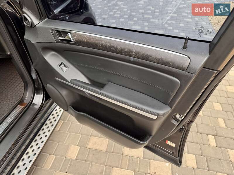 Позашляховик / Кросовер Mercedes-Benz M-Class 2010 в Одесі