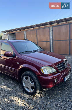 Внедорожник / Кроссовер Mercedes-Benz M-Class 2000 в 