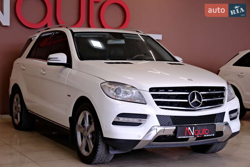 Позашляховик / Кросовер Mercedes-Benz M-Class 2012 в Одесі