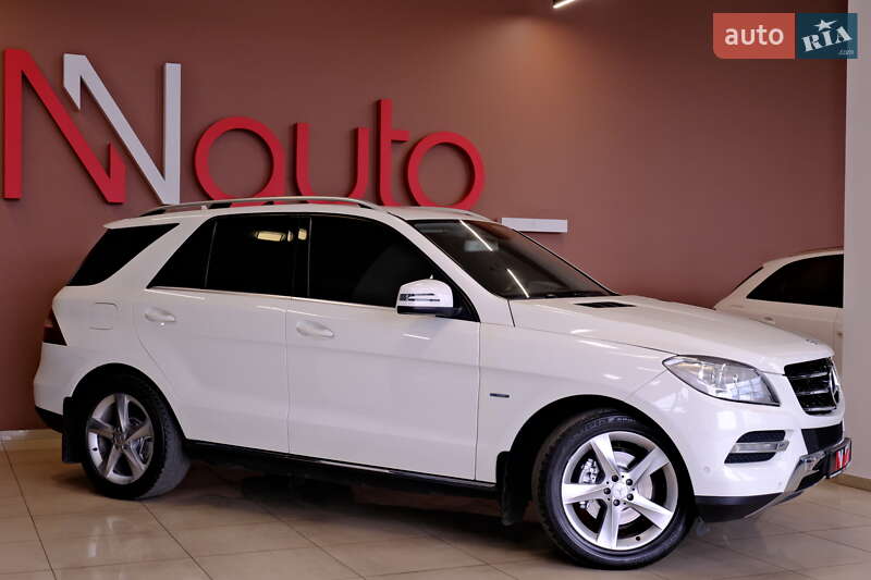 Позашляховик / Кросовер Mercedes-Benz M-Class 2012 в Одесі