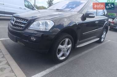 Внедорожник / Кроссовер Mercedes-Benz M-Class 2006 в 
